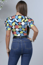 Load image into Gallery viewer, Abstract Print Graphic Top