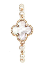 Load image into Gallery viewer, Clover Pearl Link Bracelet