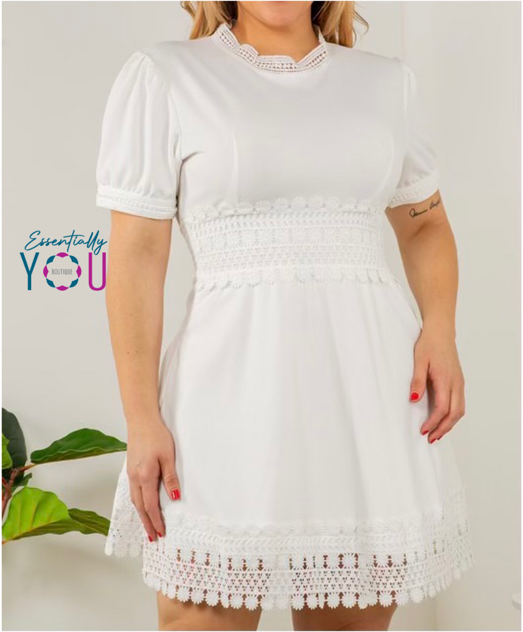 Curvee Short Sleeve Dress