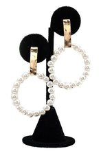 Load image into Gallery viewer, Round Pearl Earrings
